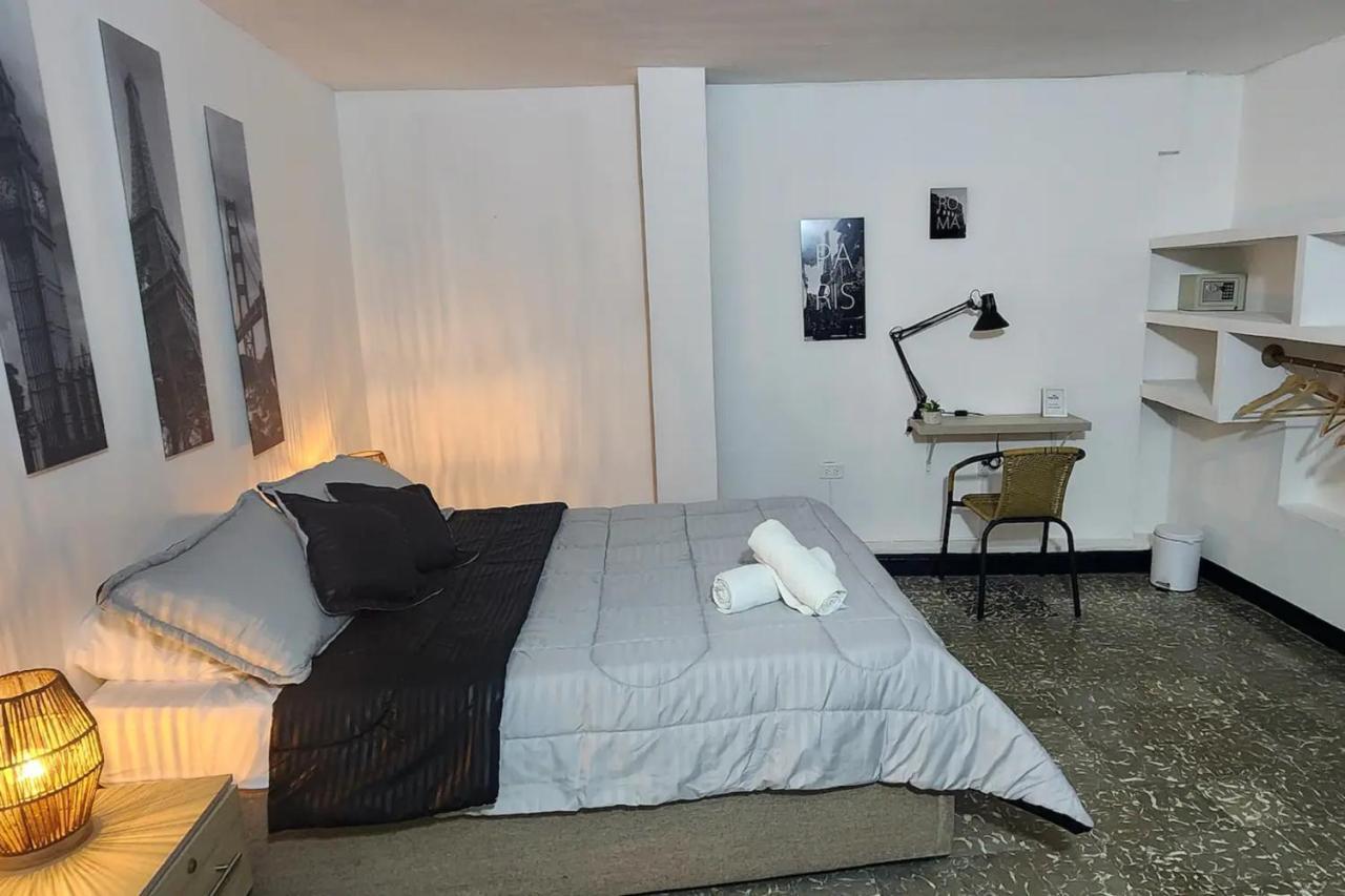 Hotel M4 Economico Estandar - Cartagena — Photos 2
